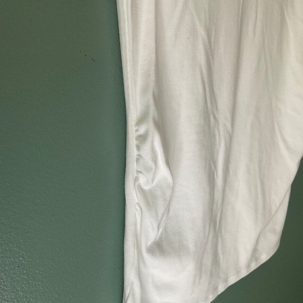 PERFECT white maternity tshirt / Gap / Small - Picture 3 of 7